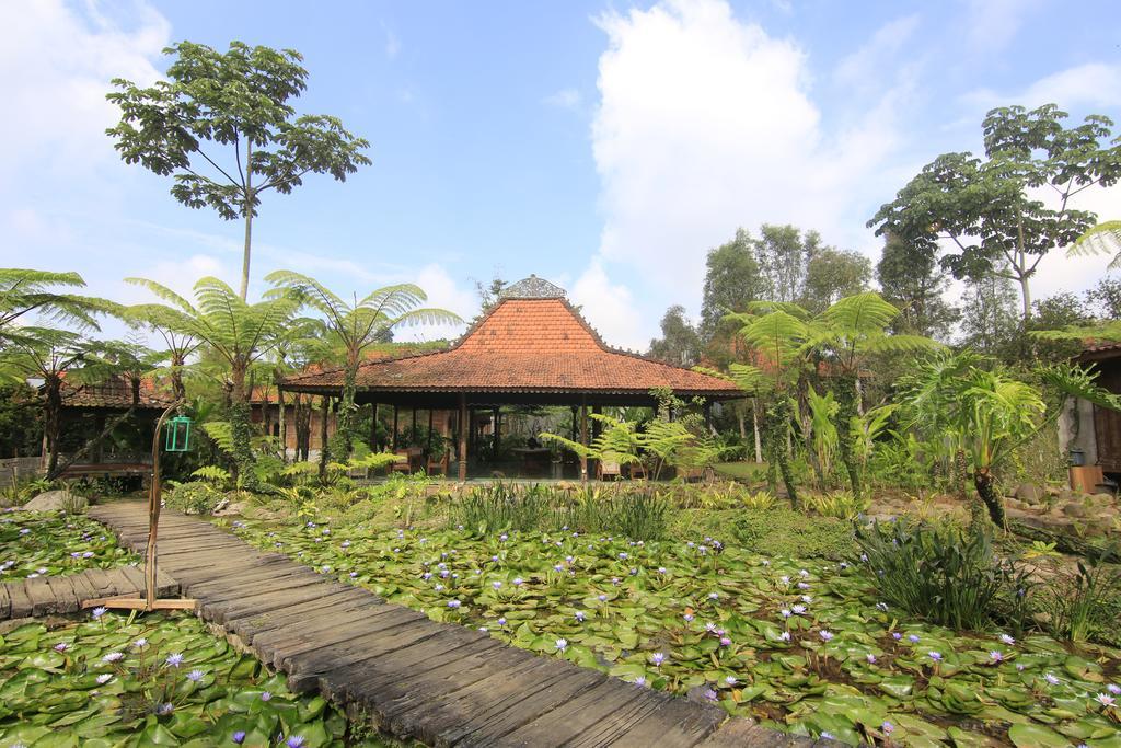 Jadul Village Resort Lembang Buitenkant foto