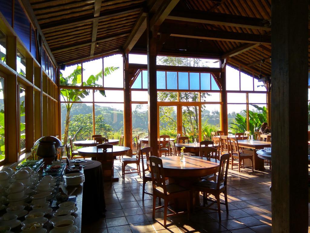 Jadul Village Resort Lembang Buitenkant foto